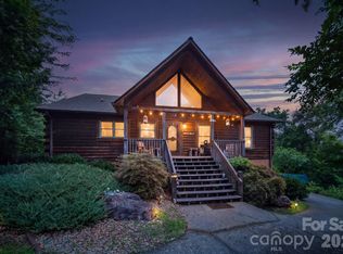 417 Garden Ln, Lake Lure, NC 28746