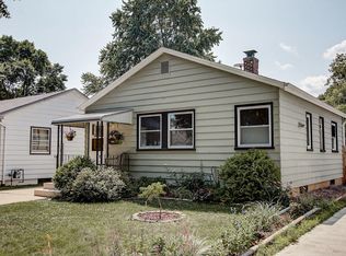 3463 S Iowa Ave, Milwaukee, WI 53207