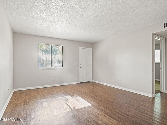 4th image of 5232 WESTCHASE Court