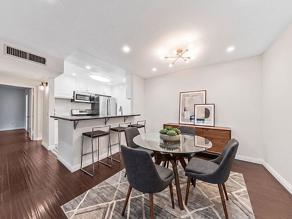 5th image of 10331 Lindley Ave Unit 215