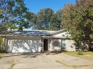 9737 Mill Valley Ln, Dallas, TX 75217