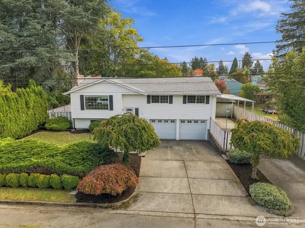 7637 Tacoma Avenue S, Tacoma, WA 98408