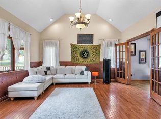 1005 N 8th St, Lansing, KS 66043