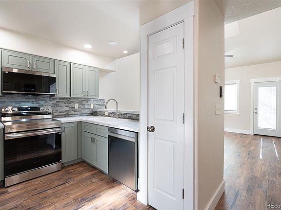 3rd image of 384 Audrey Drive