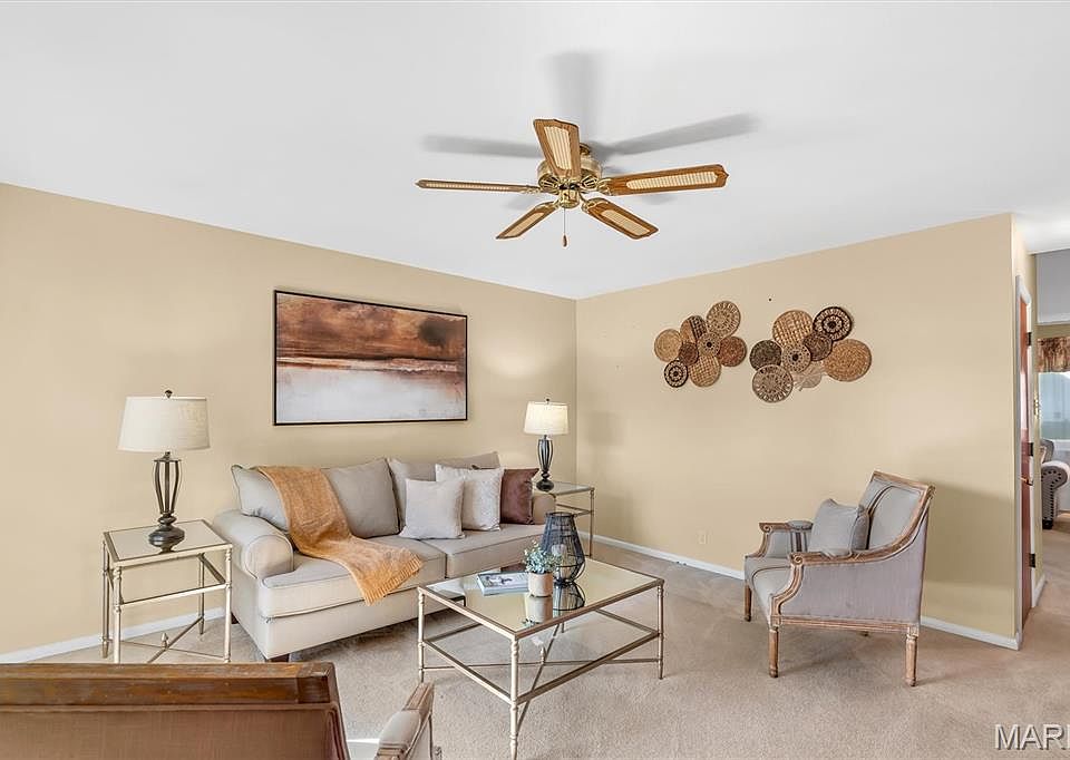 4373 Schmittwoods Ct, Saint Louis, MO 63123 | Zillow