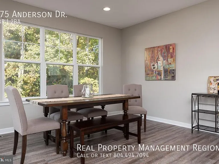 275 Anderson Dr — Photo 8