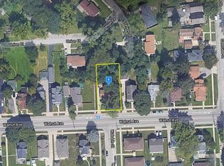 676 Walnut Ave, Elgin, IL 60123