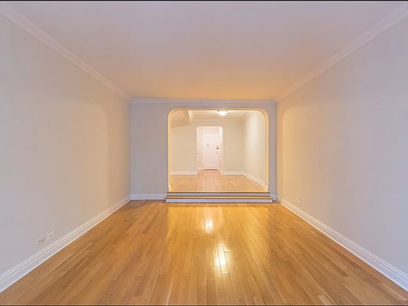 2nd image of 8 Gramercy Park S APT 2K