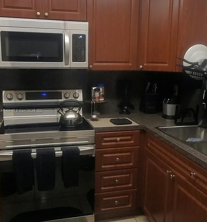 2nd image of 13685 NE 10th Ave APT 310