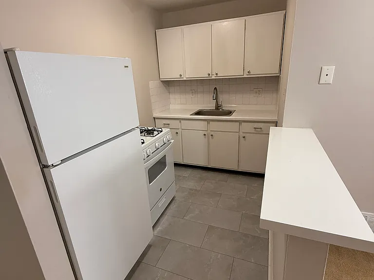7323 Hoover Ave — Photo 13