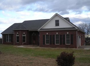 210 Maya Ln, Ringgold, VA 24586