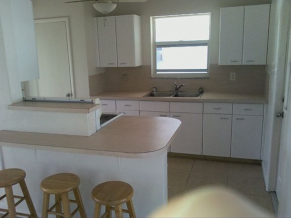 5th image of 2207 Bragg Ct