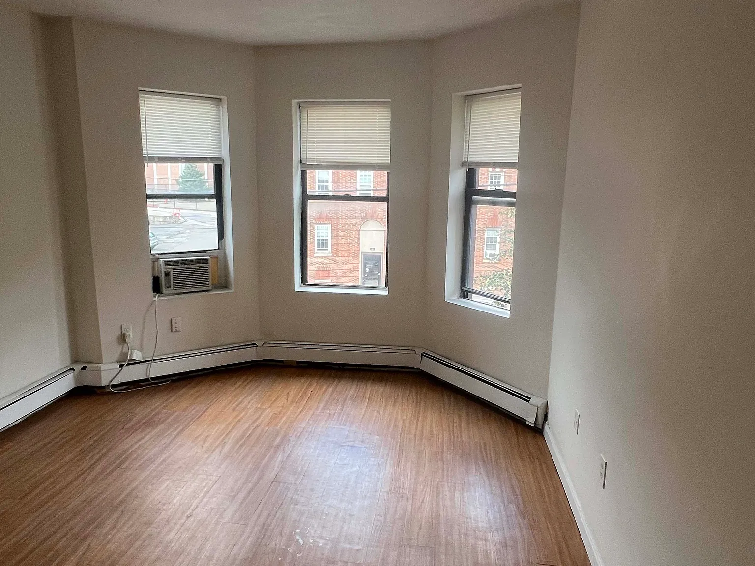 1 bed, 480 sqft, $2,300 — Photo 1