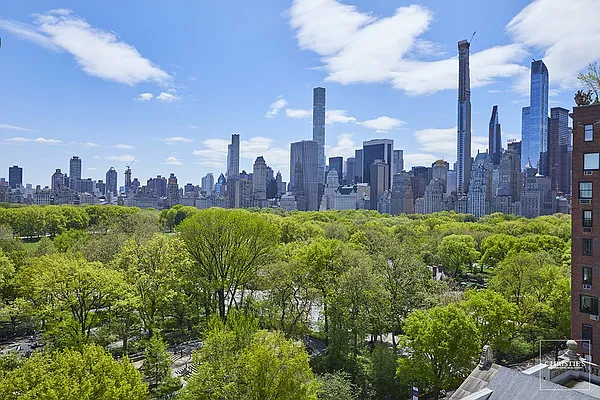 Sold by Christie's International Real Estate Group, LLC | media 15