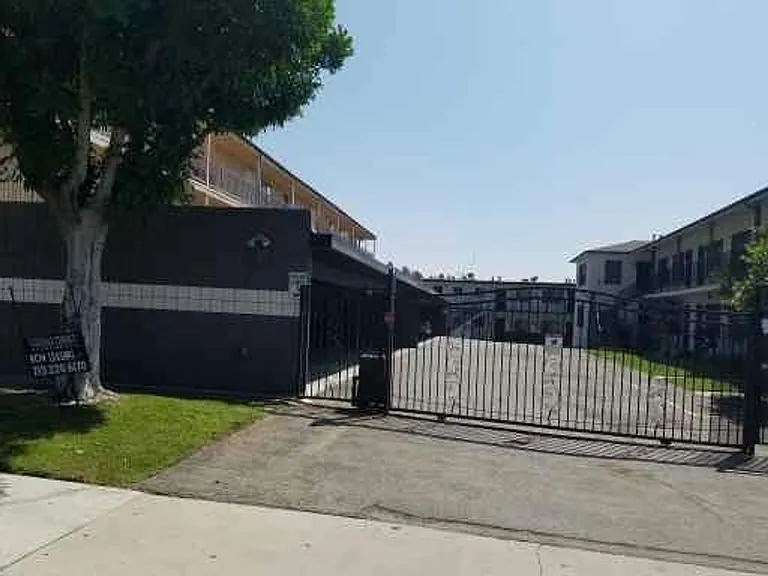 Glendale Terrace Apartments - AC Townhomes LLC — Photo 6