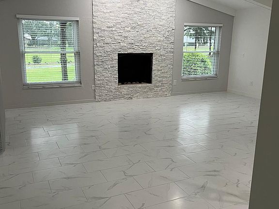 5th image of 461 E Gilchrist Ct