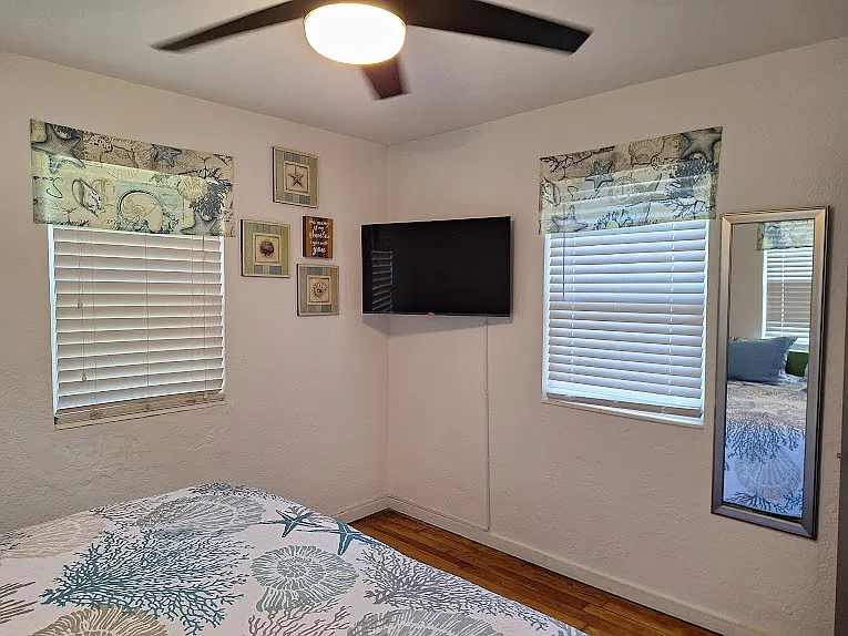 314 S Rhodes St — Photo 17