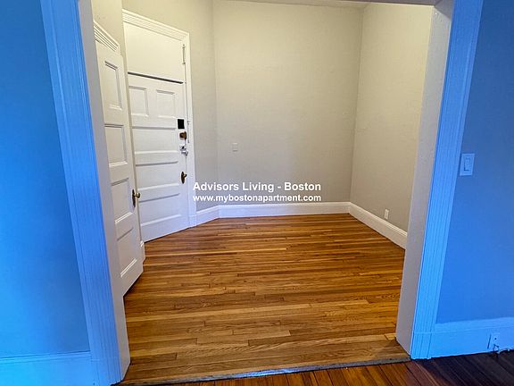 5th image of 9 Sewall Ave APT 120