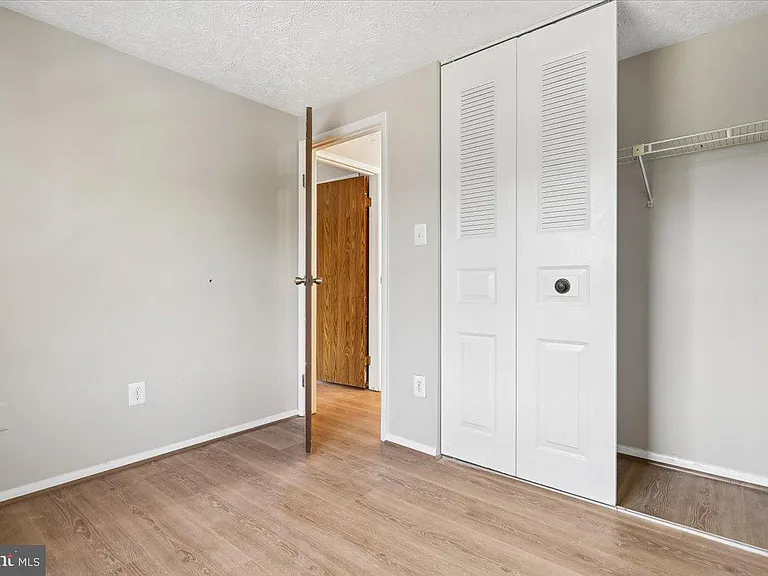 5913 Spruce Run Ct — Photo 14