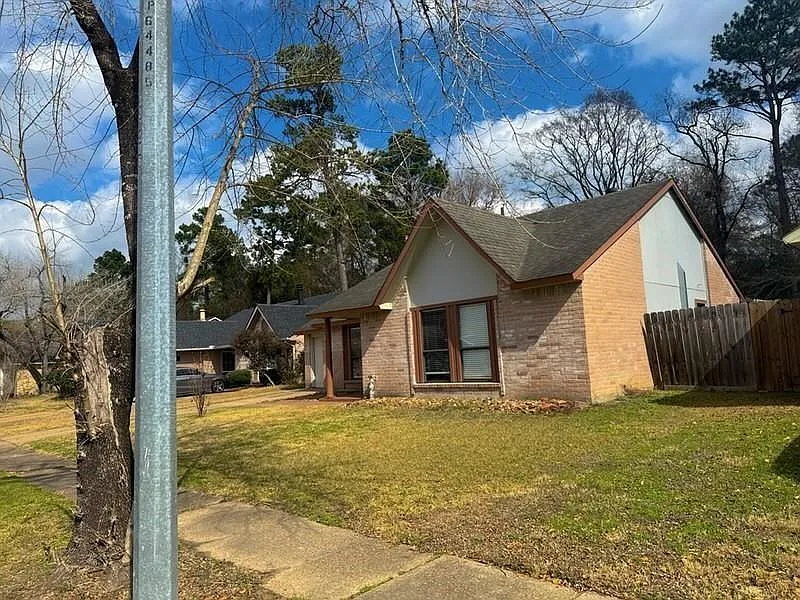 3 bed, 2.0 bath, 1637 sqft, $1,675 — Photo 3