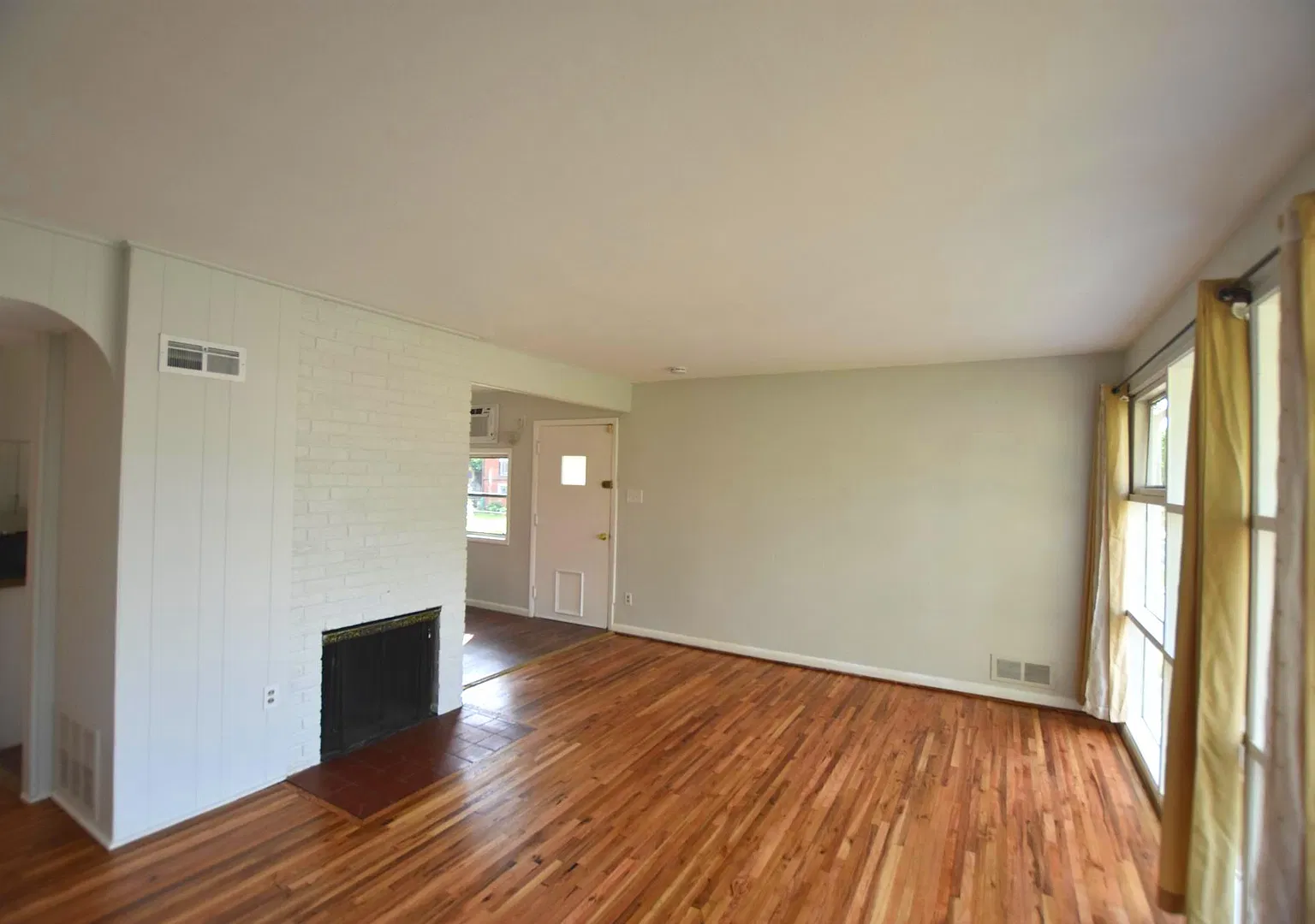 Charming 4BR/1BA Cape Cod in Hyattsville Hardwood Floors, Spacious Fenced Yard & Private Parking! — Photo 3