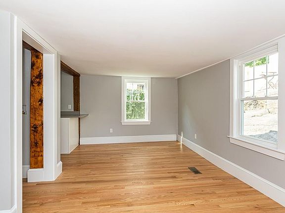 5th image of 50 Essex St