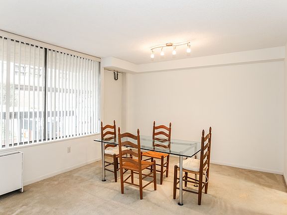 5th image of 3705 S George Mason Dr APT 116S