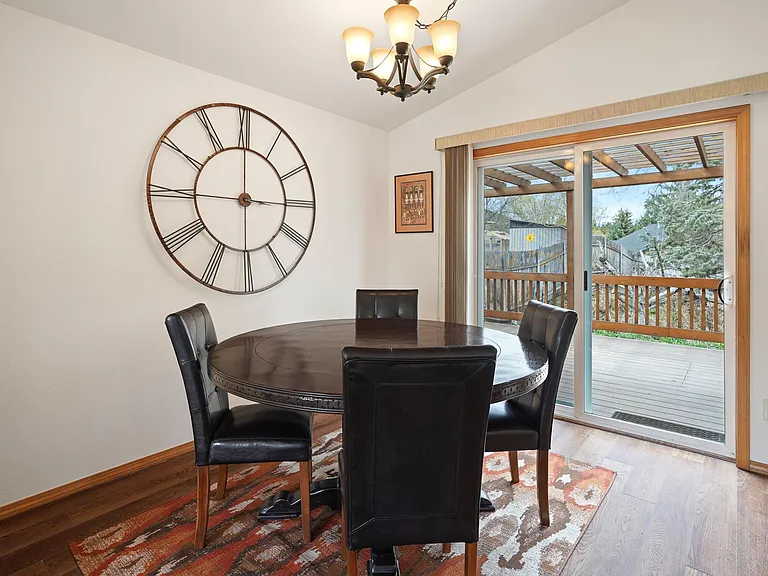2351 NE Shadow Brook Pl — Photo 13