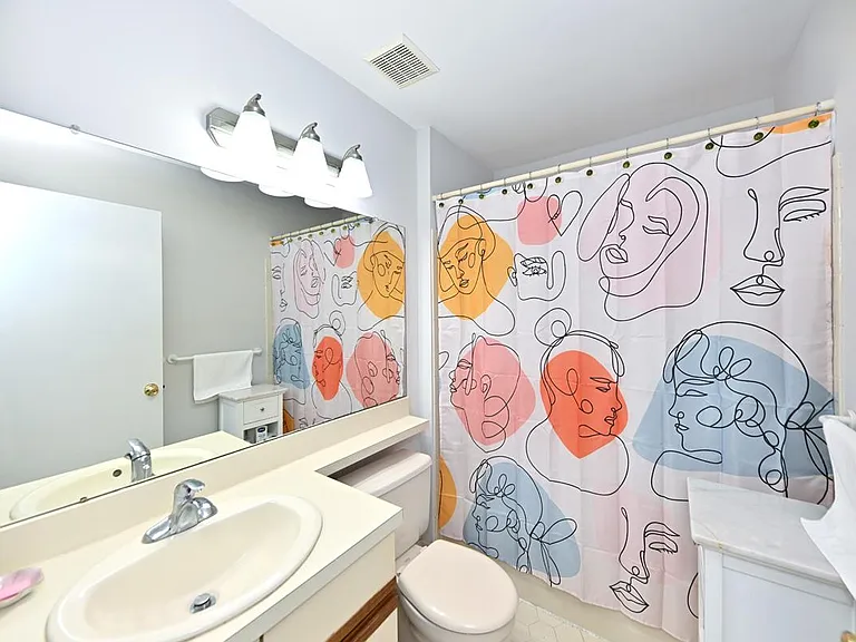 250 Larch Ln #250 — Photo 18