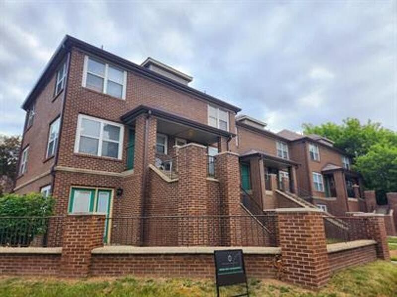 1st image of 506 E 38th St #506F