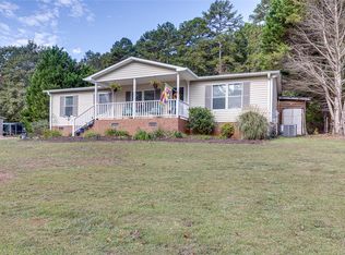 124 Singleton Dr, Townville, SC 29689