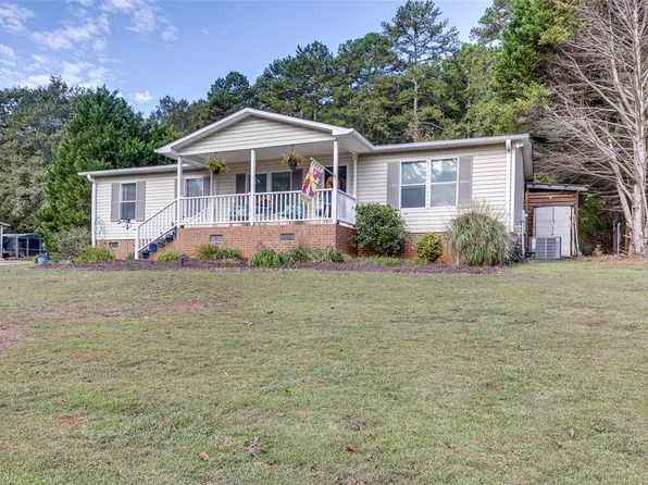 124 Singleton Dr, Townville, SC 29689