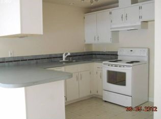 4632 SW Comus Pl #5-D, Portland, OR 97219