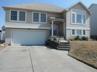 1427 N 21st St, Omaha, NE 68102