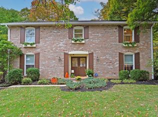 6058 Stirrup Rd, Cincinnati, OH 45244