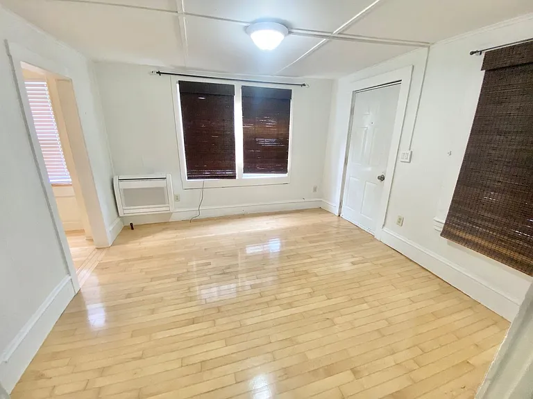 32 Rose St #1 — Photo 7