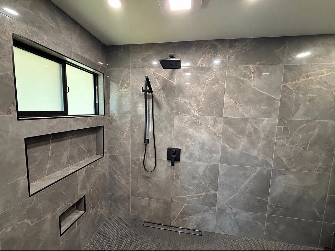 3 bed, 2.0 bath, 1467 sqft, $3,999 — Photo 4