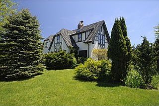 1st image of 196 Essex St