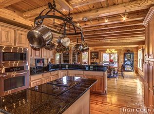 989 Scenic Dr, Vilas, NC 28692