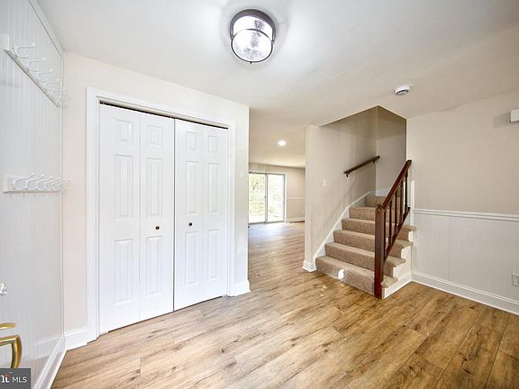 4th image of 24 Merrion Ct