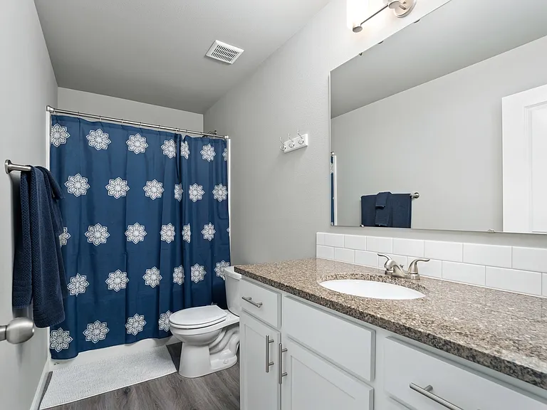 206 Susan St #A — Photo 19