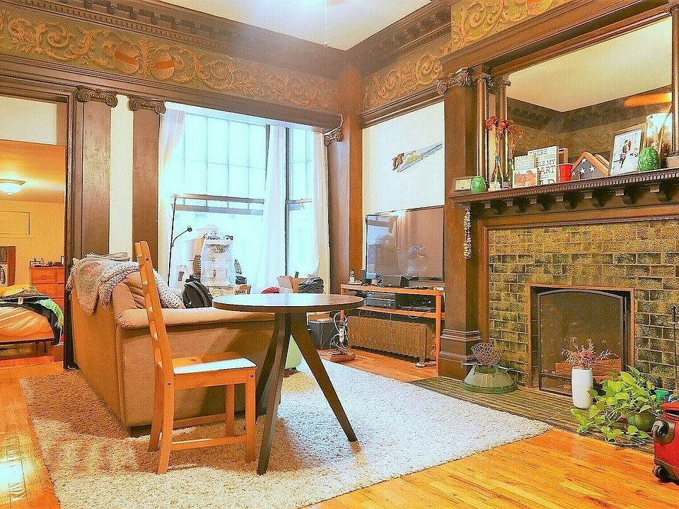 1st image of 318 W 81st St #4