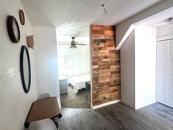 4th image of 805 19th Ave S #A