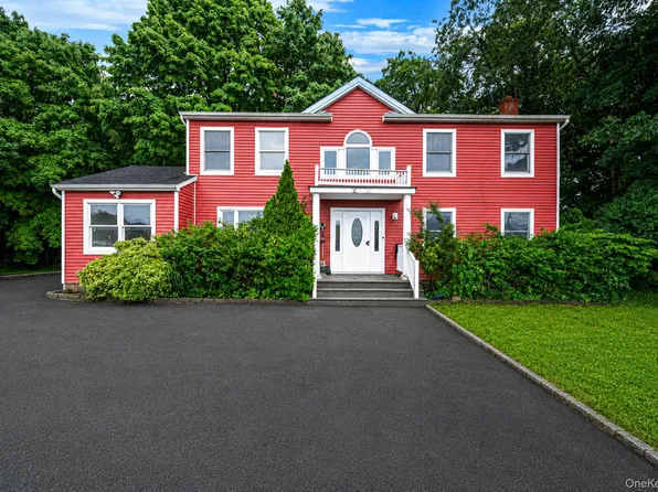 2475 Nesconset Highway, Lake Grove, NY 11755