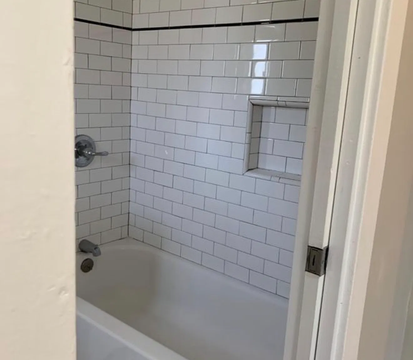 Studio, 500 sqft, $1,995 — Photo 3