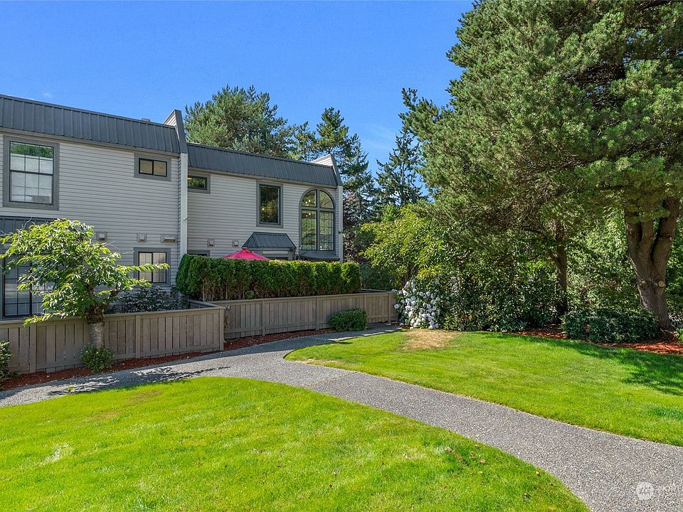 1st image of 6527 106th Avenue NE #11