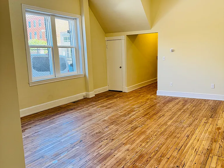 2212 Maryland Ave #1 — Photo 3