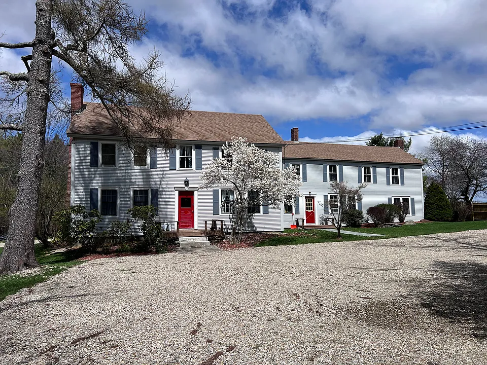 1323 Main St #2