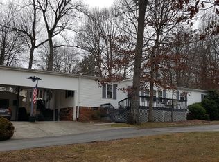 604 Haven Forest Dr, Flat Rock, NC 28731