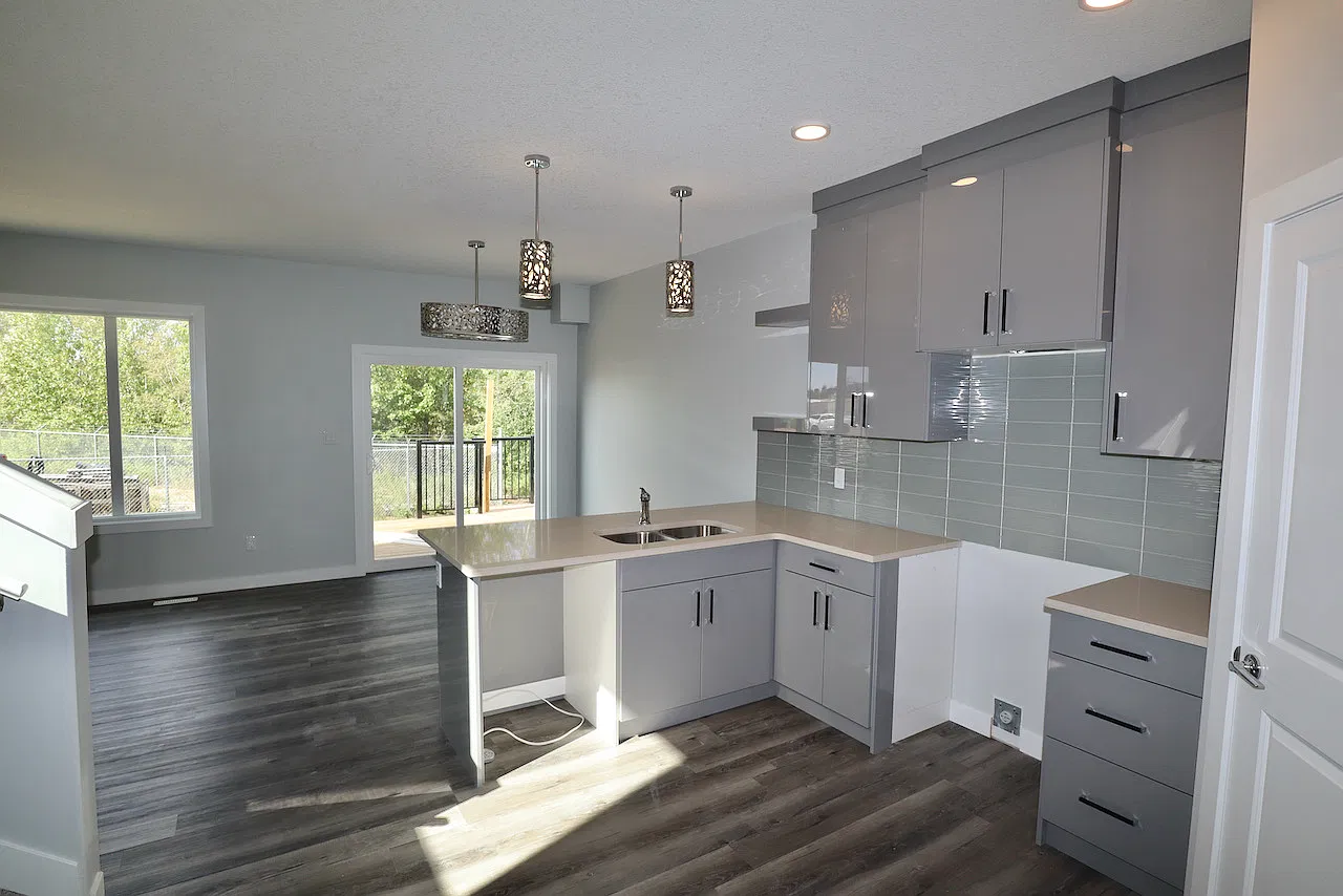 3 Bed 2.5 Bed Duplex Dbl Garage Redwater For Rent — Photo 3